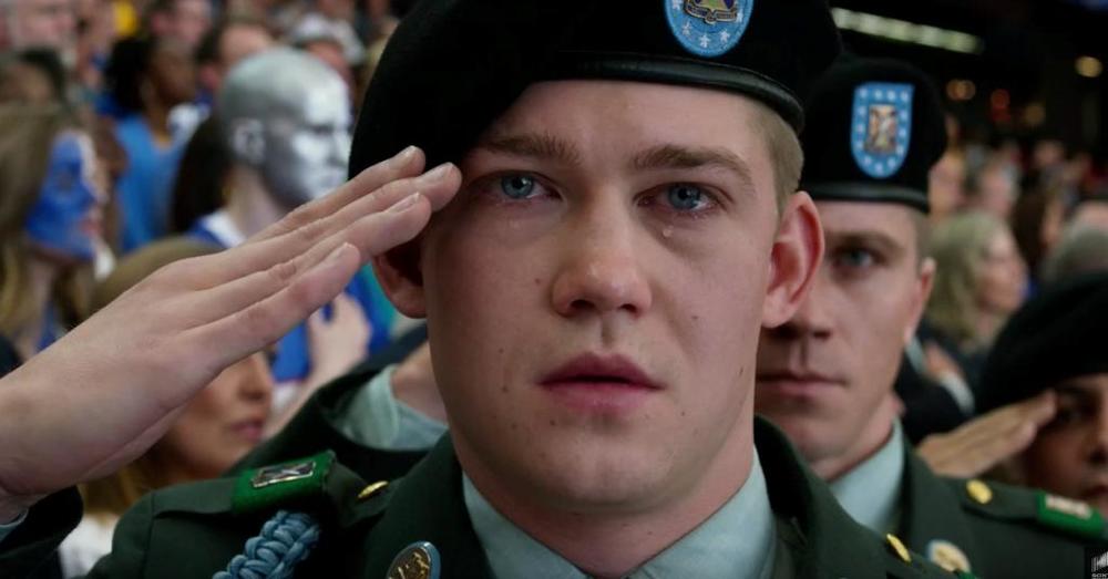 فیلم «قدم زدن طولانی بیلی لین در نیمه وقت»(Billy Lynn's Long Halftime Walk)